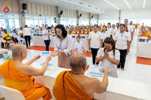 ภาพ No.212491:วันเสาร์ที่ 22 มีนาคม พ.ศ. 2568 พิธีถวายสังฆทานแด่คณะสงฆ์ 323 วัด ปีที่ 21 ครั้งที่ 175 พิธีมอบกองทุนหนุนแรงใจช่วยครูใต้ ปีที่ 18 ครั้งที่ 139 และพิธีทำบุญอุทิศส่วนกุศลให้ผู้วายชนม์ ณ ศูนย์ปฏิบัติธรรมภาคใต้ อำเภอบางกล่ำ จังหวัดสงขลา