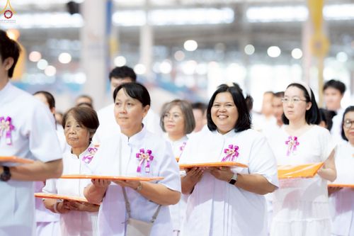 ภาพ No.240755:วันพุธที่ 27 สิงหาคม พ.ศ. 2568 พิธีทอดผ้าป่าเพื่อสร้างอาคาร  82 ปี หลวงพ่อธัมมชโย สมทบกฐินวัดพระธรรมกาย และกฐิน 30,000 วัดทั่วประเทศ ครั้งที่ 1