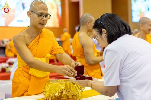 ภาพ No.259886:วันอาทิตย์ที่ 5 ตุลาคม พ.ศ. 2568 สัมมนาพิเศษ "จากกฐินวัดพระธรรมกาย สู่กฐินทั่วไทย 30,000 วัด" ณ สภาธรรมกายสากล วัดพระธรรมกาย