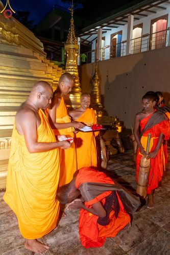 ภาพ No.140992:PhotoStory มหาศรัทธา ธรรมยาตราศรีลังกา EP.5 โครงการสยาม-ลังกา ธรรมยาตรา ฉลองเทศกาลวิสาขบูชาแห่งชาติ ศรีลังกา บูชาธรรม 80 ปีหลวงพ่อธัมมชโย เส้นทางจาก เมืองดัมบูลลา ไปยัง เมืองมาตะเล ตั้งแต่วันที่ 17-20 พฤษภาคม พ.ศ.2567