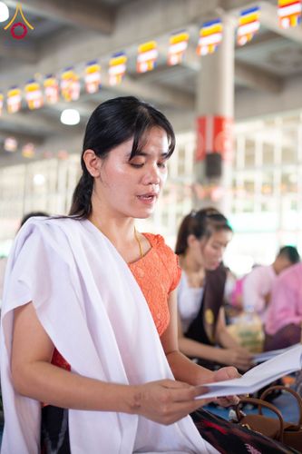 ภาพ No.143737:พิธีถวายผ้าไตร, สวดธรรมจักร, ปฏิบัติธรรม และฟังแสดงพระธรรมเทศนา ภาษาเมียนมา โดยมีสาธุชนชาวเมียนมากว่า 4,000 คน เข้าร่วมพิธี ณ มหารัตนวิหารคด วัดพระธรรมกาย วันอาทิตย์ที่ 7 กรกฎาคม พ.ศ. 2567