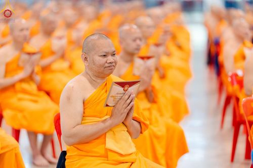 ภาพ No.182830:พิธีปฎิบัติธรรมและพิธีรับมอบต้นสมบัติจักรพรรดิ วันอาทิตย์ที่ 15 ธันวาคม พ.ศ. 2567 ณ สภาธรรมกายสากล วัดพระธรรมกาย
