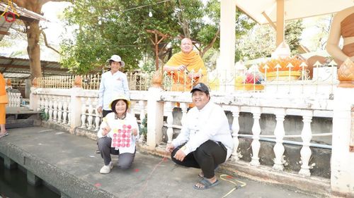 ภาพ No.205513:V.53 สารพัดV สารพัดดี ที่วัดโบสถ์บน ในโครงการธรรมยาตรา กตัญญูบูชา มหาปูชนียาจารย์ พระมงคลเทพมุนี(สด จนฺทสโร) พระผู้ปราบมาร อนุสรณ์สถาน 7 แห่ง ปีที่ 13 ระหว่างวันที่ 2-31 มกราคม พ.ศ. 2568