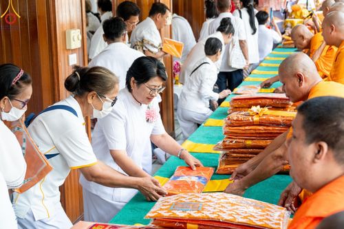 ภาพ No.203440:พิธีทอดผ้าป่าทำนุบำรุงศาสนสถาน ณ วัดปรางค์หลวง ตำบลบางม่วง อำเภอบางใหญ่ จังหวัดนนทบุรี ในโครงการธรรมยาตรา กตัญญูบูชา มหาปูชนียาจารย์ พระมงคลเทพมุนี(สด จนฺทสโร) พระผู้ปราบมาร อนุสรณ์สถาน 7 แห่ง ปีที่ 13 วันที่ 29 มกราคม พ.ศ. 2568