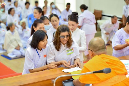 ภาพ No.250121:วันที่ 26-28 กันยายน พ.ศ. 2568 โครงการอบรมอุบาสกแก้ว อุบาสิกาแก้ว รุ่นที่ 3 ตัวแทนทอดกฐินสามัคคีทั่วไทย 30,000 วัด ณ ศูนย์ปฏิบัติธรรมจันทบุรี จ.จันทบุรี