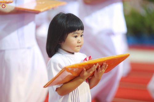 ภาพ No.251619:วันที่ 10 ตุลาคม พ.ศ. 2568 พิธีทอดผ้าป่าสมทบกฐินวัดพระธรรมกาย และสมทบกฐิน 30,000 กว่าวัดทั่วประเทศ ครั้งที่ 3 ณ สภาธรรมกายสากล วัดพระธรรมกาย