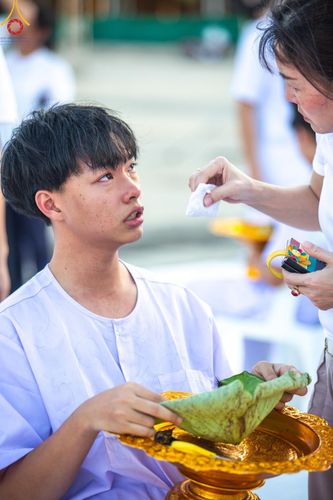 ภาพ No.132710:พิธีปลงผมยุวธรรมทายาท รุ่นที่ 32 มัชฌิมธรรมทายาท รุ่นที่ 28 ณ ลานธรรม วัดพระธรรมกาย วันเสาร์ที่ 30 มีนาคม พ.ศ. 2567