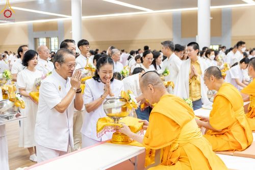 ภาพ No.206952:พิธีถวายโคมมาฆประทีป น้อมถวายเป็นพุทธบูชา แด่คณะพระภิกษุ สามเณร วัดพระธรรมกาย วันอาทิตย์ที่ 9 กุมภาพันธ์ พ.ศ. 2568 ณ ห้องแก้วสารพัดนึก 2 สภาธรรมกายสากล วัดพระธรรมกาย จังหวัดปทุมธานี