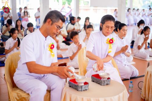 ภาพ No.199948:พิธีทอดผ้าป่าทำนุบำรุงศาสนสถาน ณ วัดบางช้างใต้ ตำบลบางช้าง อำเภอสามพราน จังหวัดนครปฐม ในโครงการธรรมยาตรา กตัญญูบูชา มหาปูชนียาจารย์ พระมงคลเทพมุนี(สด จนฺทสโร) พระผู้ปราบมาร อนุสรณ์สถาน 7 แห่ง ปีที่ 13 วันที่ 22 มกราคม พ.ศ. 2568