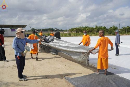 ภาพ No.211203:วันเสาร์ที่ 15 มีนาคม พ.ศ. 2568  การเตรียมงานของเจ้าหน้าที่ เพื่องานฉลองปทุมเจดีย์ ณ ศูนย์อบรมเยาวชนปัตตานี