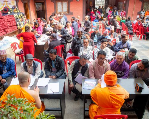 ภาพ No.209831:วันที่ 28 กุมภาพันธ์ พ.ศ.2568 พิธีเปิดโครงการบวชสามเณร พิธีถวายไทยธรรม พิธีขอขมามอบผ้าไตร  ณ เมืองปาตัน ประเทศเนปาล