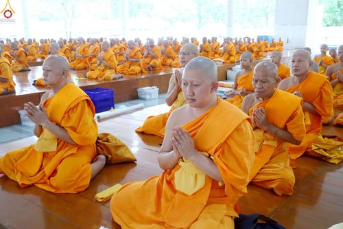 ภาพ No.240138:วันเสาร์ที่ 23 สิงหาคม พ.ศ. 2568 (วันพระ แรม 14 ค่ำ เดือน 9) พิธีบุพเปตพลี ครั้งที่ 169 ร่วมอุทิศบุญแด่หมู่ญาติที่ล่วงลับไปแล้ว และสืบทอดอายุพระพุทธศาสนา ณ หอฉันคุณยายอาจารย์ฯ วัดพระธรรมกาย