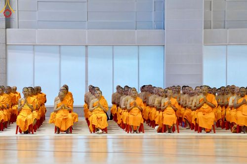 ภาพ No.222829:วันอาทิตย์ต้นเดือนที่ 4 พฤษภาคม พ.ศ. 2568 พิธีบูชาข้าวพระ ณ สภาธรรมกายสากล วัดพระธรรมกาย