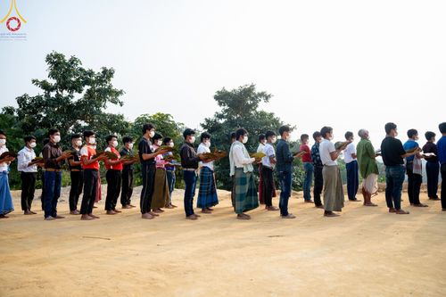 ภาพ No.127657:Photo Story ปฐมบรรพชาชาวพุทธมาร์มา Episode 2/5 วันที่ 6-7 กุมภาพันธ์ พ.ศ. 2567  โครงการบรรพชาครั้งประวัติศาสตร์ แห่งเทือกเขาจิตตะกอง  ครั้งแรกของชาวพุทธมาร์มา บังกลาเทศ บูชาธรรม 80 ปีหลวงพ่อธัมมชโย ณ วัดธัมจักร อรัญกุฏิ เมืองรัมการ์ คาร์กาชารี บังกลาเทศ