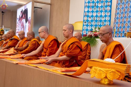 ภาพ No.142211:พิธีถวายสังฆทานแด่คณะสงฆ์ 323 วัด ปีที่ 20 ครั้งที่ 170 , พิธีมอบกองทุนหนุนแรงใจช่วยครูใต้ ปีที่ 17 ครั้งที่ 135 และพิธีทำบุญอุทิศส่วนกุศลให้ผู้วายชนม์ วันเสาร์ที่ 22 มิถุนายน พ.ศ.2567 ณ ศูนย์ปฏิบัติธรรมภาคใต้ อ.บางกล่ำ จ.สงขลา