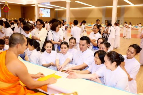 ภาพ No.232574:วันอาทิตย์ที่ 6 กรกฏาคม พ.ศ. 2568 พิธีมุทิตาสักการะพระครูสัญญาบัตร ปีพุทธศักราช 2568 ณ ห้องแก้วสารพัดนึก2 สภาธรรมกายสากล วัดพระธรรมกาย