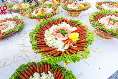 ภาพ No.201865:พิธีถวายภัตตาหารเป็นสังฆทาน แด่พระธรรมยาตรา ณ อนุสรณ์สถานบางปลา วัดบางปลา อำเภอบางเลน จังหวัดนครปฐม ในโครงการธรรมยาตรา กตัญญูบูชา มหาปูชนียาจารย์ พระมงคลเทพมุนี(สด จนฺทสโร) พระผู้ปราบมาร อนุสรณ์สถาน 7 แห่ง ปีที่ 13 วันที่ 26 มกราคม พ.ศ. 2568