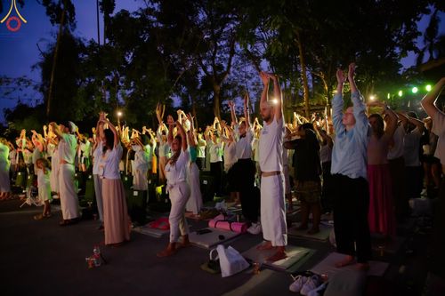 ภาพ No.156443:วัดพุทธบาหลีและวัดพระธรรมกาย จัดปฏิบัติธรรมนานาชาติ 1,151 คนจาก 78 ประเทศ ใน "วันสันติภาพสากล" ณ บาหลี อินโดนีเซีย วันเสาร์ที่ 21 กันยายน พ.ศ. 2567 เวลา 16.00-21.00 น. ณ พิพิธภัณฑ์ ARMA เมืองอูบุด จังหวัดบาหลี ประเทศอินโดนีเซีย