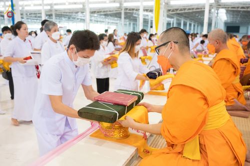 ภาพ No.80582:พิธีถวายทุนสนับสนุนการสร้าง พระไตรปิฎกฉบับธรรมชัย วันเสาร์ที่ 29 เมษายน พ.ศ. 2566 ณ สภาธรรมกายสากล วัดพระธรรมกาย