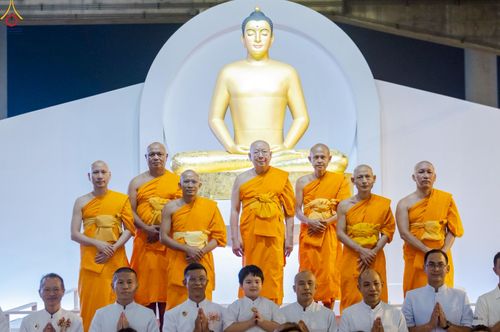 ภาพ No.244466:วันที่ 7 กันยายน พ.ศ. 2568 พิธีฉลองชัยสวดมนต์บทธัมมจักกัปปวัตตนสูตร 7,681,108,108 จบ ณ มหารัตนวิหารคด วัดพระธรรมกาย