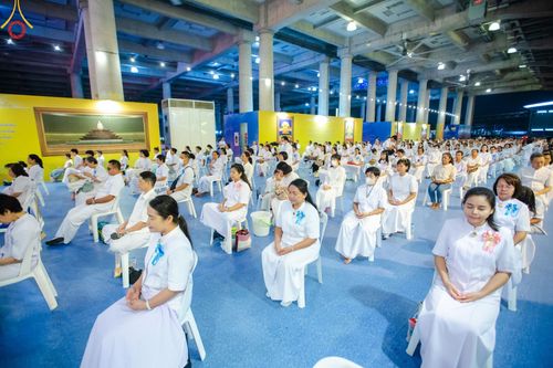 ภาพ No.154873:พิธีจุดประทีป, พิธีฉลองชัยสวดมนต์บทธัมมจักกัปปวัตนสูตร ณ มหารัตนวิหารคด วัดพระธรรมกาย วันอังคารที่ 17 กันยายน พ.ศ. 2567