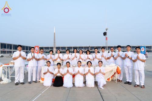 ภาพ No.63201:โครงการอุปสมบทหมู่ บูชาธรรมหลวงพ่อธัมมชโย พ.ศ.2567 ณ ลานธรรม พระมหาธรรมกายเจดีย์ วัดพระธรรมกาย วันที่ 13 เมษายน พ.ศ.2567