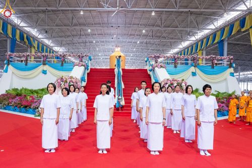 ภาพ No.153257:พิธีมุทิตาสักการะ พระภิกษุ-สามเณร ผู้สอบไล่ได้เปรียญธรรม ประโยค 1-2 ถึงประโยค ป.ธ.9 และบาลีศึกษา ประโยค1-2 ถึง บ.ศ.9 , พิธีมอบดวงแก้วสามเณรผู้ทรงบาลีไวยากรณ์ วัดพระธรรมกาย และ ศูนย์ส่งเสริมศีลธรรมในประเทศและต่างประเทศ วันอาทิตย์ที่ 8 กันยายน พ.ศ.2567