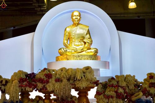 ภาพ No.244270:วันที่ 7 กันยายน พ.ศ. 2568 พิธีจุดประทีป วันครูผู้ค้นพบวิชชาธรรมกาย ณ ลานธรรมฯ และวิหารคด วัดพระธรรมกาย