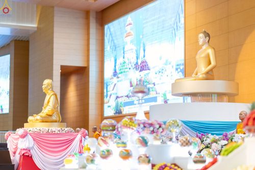 ภาพ No.243665:วันอาทิตย์ที่ 7 กันยายน พ.ศ. 2568 พิธีบูชาครูผู้ค้นพบวิชชาธรรมกาย , พิธีบูชาข้าวพระ ณ สภาธรรมกายสากล วัดพระธรรมกาย