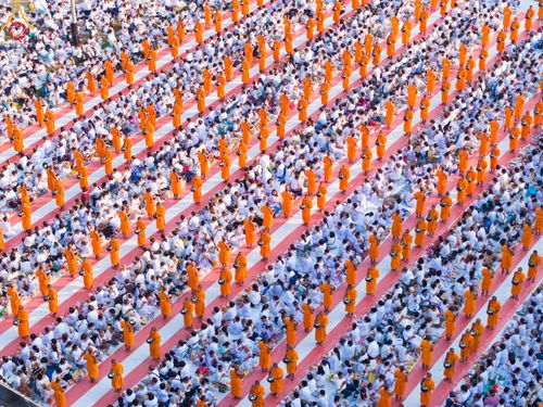 ภาพ No.116101:พิธีตักบาตรพระธรรมยาตรา ณ อนุสรณ์สถานลำดับที่ 4 สถานที่เกิดด้วยกายธรรม วัดโบสถ์(บน) จ.นนทบุรี วันที่ 21 มกราคม พ.ศ. 2567