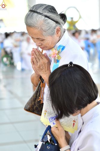 ภาพ No.247444:วันจันทร์ที่ 22 กันยายน พ.ศ. 2568 (วันพระ แรม 15 ค่ำ เดือน 10) พิธีบุพเปตพลี ครั้งที่ 170 ร่วมอุทิศบุญแด่หมู่ญาติที่ล่วงลับไปแล้ว และสืบทอดอายุพระพุทธศาสนา ณ หอฉันคุณยายอาจารย์ฯ วัดพระธรรมกาย