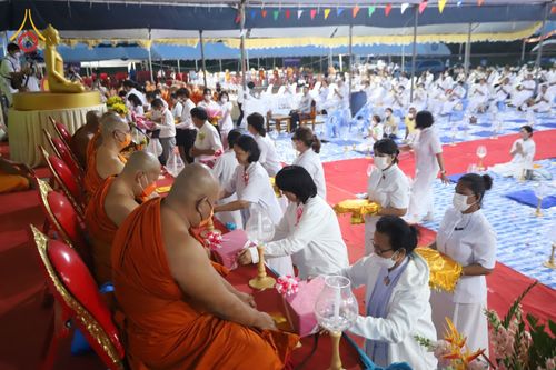 ภาพ No.76254:พิธีกลั่นแผ่นดินสร้างมหาเจดีย์ปัตตานี , พิธีตักบาตรแด่พระภิกษุสงฆ์ 159 รูป ,  พิธีทอดผ้าป่า , พิธีโปรยรัตนชาติ ,  พิธีจุดประทีปถวายเป็นพุทธบูชา ณ ศูนย์อบรมเยาวชนปัตตานี จ.ปัตตานี วันอาทิตย์ที่ 5 กุมภาพันธ์ พ.ศ.2566