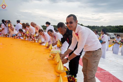 ภาพ No.144464:3 Bigboon 1.พิธีทอดผ้าป่าสถาปนาสังฆรัตนะปทุมเจดีย์ 2.พิธีประดิษฐานดอกบัวอนันต์นิรันดร์กาล 3.พิธีถวายมหาสังฆทานแด่คณะสงฆ์ทุกวัดในจังหวัดปัตตานี ณ ศูนย์อบรมเยาวชนจังหวัดปัตตานี วันอาทิตย์ที่ 14 กรกฎาคม พ.ศ. 2567