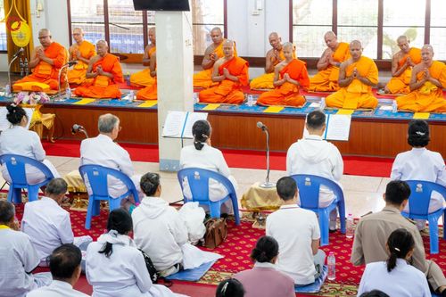 ภาพ No.195262:พิธีทอดผ้าป่าทำนุบำรุงศาสนสถาน ณ วัดพรสวรรค์ ต.หนองบ่อ อ.สองพี่น้อง จ.สุพรรณบุรี ในโครงการธรรมยาตรา กตัญญูบูชา มหาปูชนียาจารย์ พระมงคลเทพมุนี(สด จนฺทสโร) พระผู้ปราบมาร อนุสรณ์สถาน 7 แห่ง ปีที่ 13 วันที่ 13 มกราคม พ.ศ. 2568