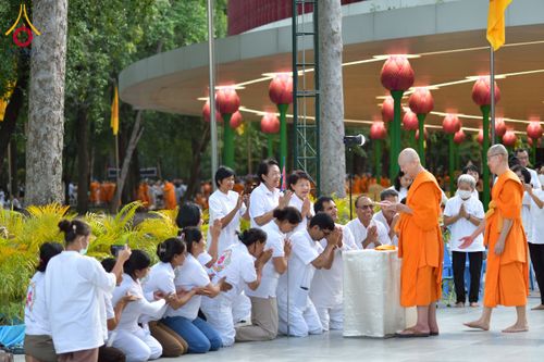 ภาพ No.233206:วันที่ 11 กรกฏาคม พ.ศ. 2568 พิธีอธิษฐานพรรษา ของคณะสงฆ์ ณ โบสถ์พระไตรปิฎก วัดพระธรรมกาย ต.คลองสาม อ.คลองหลวง จ.ปทุมธานี