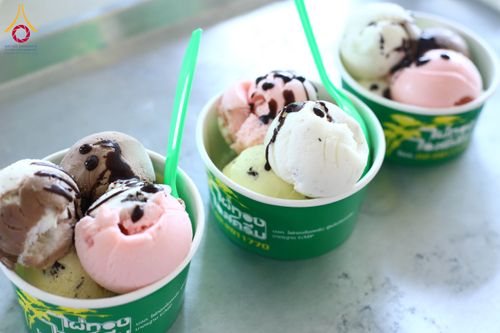 ภาพ No.320951:วันเสาร์ที่ 11 เมษายน พ.ศ.2569 พิธีตักบาตรฉลองสามเณรใหม่ ณ ศูนย์อบรมเยาวชนนครปฐม