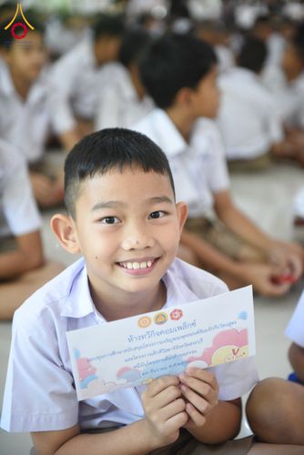 ภาพ No.282034:วันศุกร์ที่ 19 ธันวาคม พ.ศ. 2568 พิธีมอบโล่และใบประกาศเกียรติคุณ โครงการเจริญพระพุทธมนต์ธัมมจักกัปปวัตตนสูตร และวันรวมพลังเด็กดีV-Star ดาวแห่งความดี ผู้นำฟื้นฟูศีลธรรมโลกจังหวัดสระบุรี ณ ศูนย์ปฏิบัติธรรมสระบุรี