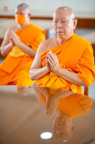 ภาพ No.90580:พิธีบุพเปตพลี  ครั้งที่ 141 ร่วมอุทิศบุญแด่หมู่ญาติที่ล่วงลับไปแล้ว และสืบทอดอายุพระพุทธศาสนา วันพฤหัสบดีที่ 14 ตุลาคม พ.ศ.2566 วันพระแรม 15 ค่ำ เดือน 10 ณ หอฉันคุณยายอาจารย์ฯ วัดพระธรรมกาย