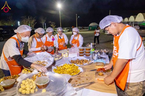 ภาพ No.300939:วันที่ 23 มกราคม พ.ศ. 2569 พิธีถวายภัตตาหารเป็นสังฆทาน แด่พระธรรมยาตรา ณ อนุสรณ์สถานบางปลา วัดบางปลา อำเภอบางเลน จังหวัดนครปฐม ในโครงการธรรมยาตรา กตัญญูบูชา มหาปูชนียาจารย์ พระมงคลเทพมุนี(สด จนฺทสโร) พระผู้ปราบมาร อนุสรณ์สถาน 7 แห่ง ปีที่ 14