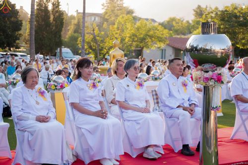 ภาพ No.332976:วันอาทิตย์ที่ 31 พฤษภาคม พ.ศ. 2569 วันวิสาขบูชา ณ วัดพระธรรมกายแคลิฟอร์เนีย  ประเทศสหรัฐอเมริกา
