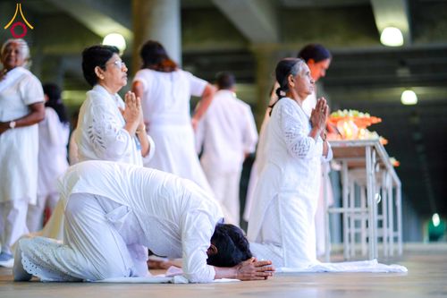 ภาพ No.342490:วันที่ 31 กรกฎาคม พ.ศ. 2569  ต้อนรับคณะแสวงบุญชาวศรีลังกา 31 ท่าน เยี่ยมชมวัดพระธรรมกาย