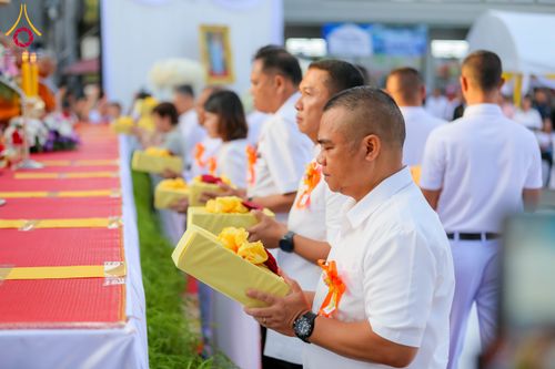 ภาพ No.313872:วันอาทิตย์ที่ 14 มีนาคม พ.ศ. 2569 ทำบุญเมืองหาดใหญ่ตักบาตรพระ 1,109 รูป เติมบุญใหญ่ หลังวิกฤตมหาอุทกภัย ณ ซุ้มประตูไชน่าทาวน์ ถนนศุภสารรังสรรค์ อ.หาดใหญ่ จ.สงขลา