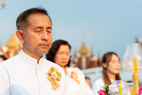 ภาพ No.296931:วันที่ 17 มกราคม พ.ศ. 2569 พิธีจุดประทีปถวายเป็นพุทธบูชา และบูชาธรรมมหาปูชนียาจารย์  ณ วัดโบสถ์บน ต.บางคูเวียง จ.นนทบุรี อนุสรณ์สถานลำดับที่ 4 สถานที่เกิดด้วยกายธรรม ในโครงการธรรมยาตรา กตัญญูบูชา มหาปูชนียาจารย์ พระมงคลเทพมุนี(สด จนฺทสโร) พระผู้ปราบมาร อ