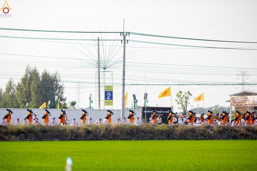 ภาพ No.299493:วันที่ 18 มกราคม พ.ศ. 2569 พิธีต้อนรับพระธรรมยาตรา ณ อนุสรณ์สถานลำดับที่ 5 สถานที่เผยแผ่วิชชาธรรมกายครั้งแรก อนุสรณ์สถานบางปลา วัดบางปลา อำเภอบางเลน จังหวัดนครปฐม ในโครงการธรรมยาตรา กตัญญูบูชา มหาปูชนียาจารย์ พระมงคลเทพมุนี(สด จนฺทสโร) พระผู้ปราบมาร อนุส