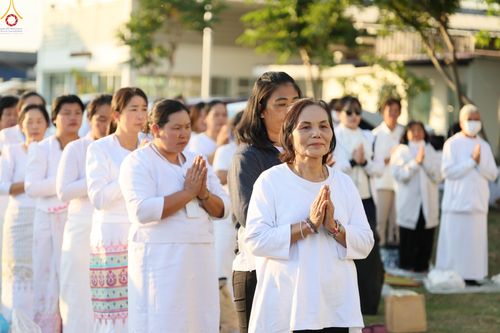 ภาพ No.291965:วันที่ 10 มกราคม พ.ศ. 2569 พิธีจุดประทีปถวายเป็นพุทธบูชา และบูชาธรรมมหาปูชนียาจารย์  ณ อนุสรณ์สถานคลองบางนางแท่น อ.สามพราน จ.นครปฐม ในโครงการธรรมยาตรา กตัญญูบูชา มหาปูชนียาจารย์ พระมงคลเทพมุนี(สด จนฺทสโร) พระผู้ปราบมาร อนุสรณ์สถาน 7 แห่ง ปีที่ 14