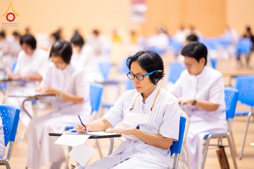 ภาพ No.309571:วันที่ 12 กุมภาพันธ์ พ.ศ. 2569 การสอบบาลีสนามหลวง ประจำปี 2569 ประโยค 1-2, ป.ธ.3/ ประโยค บ.ศ.1-2, บ.ศ.3 ณ สนามสอบประจำจังหวัดปทุมธานี แห่งที่ 2  วัดพระธรรมกาย อ.คลองหลวง จ.ปทุมธานี