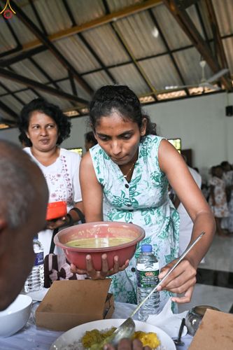 ภาพ No.278829:วันที่ 1 พฤศจิกายน  2568  กฐินสมทบวัดต่างประเทศ โดยคณะศิษยานุศิษย์ บูชาธรรม 81 ปี หลวงพ่อธัมมชโย ณ วัดธรรมรักษิตาราม ประเทศศรีลังกา