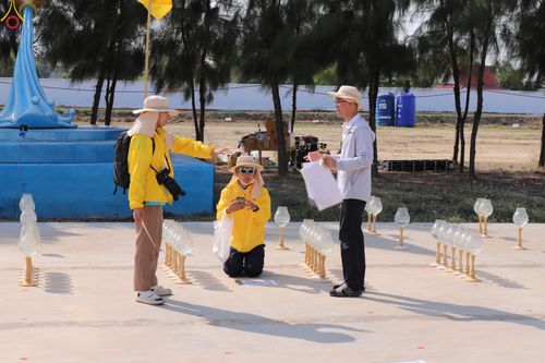 ภาพ No.306707:ภาพเบื้องหลังอาสาสมัครรวมใจ ชุดที่ 5 ในโครงการธรรมยาตรา กตัญญูบูชา มหาปูชนียาจารย์ พระมงคลเทพมุนี(สด จนฺทสโร) พระผู้ปราบมาร อนุสรณ์สถาน 7 แห่ง ปีที่ 14