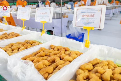 ภาพ No.289880:วันที่ 8 มกราคม พ.ศ. 2569 พิธีถวายภัตตาหารเป็นสังฆทาน แด่พระธรรมยาตรา ณ อนุสรณ์สถานคลองบางนางแท่น อ.สามพราน จ.นครปฐม ในโครงการธรรมยาตรา กตัญญูบูชา มหาปูชนียาจารย์ พระมงคลเทพมุนี(สด จนฺทสโร) พระผู้ปราบมาร อนุสรณ์สถาน 7 แห่ง ปีที่ 14