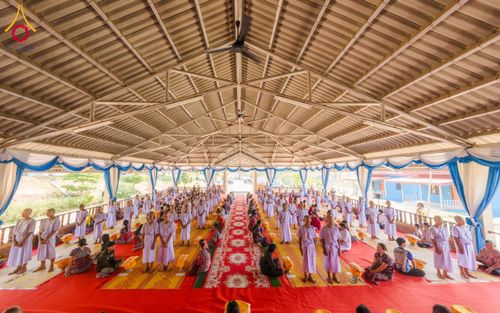 ภาพ No.317664:วันพฤหัสบดีที่ ๒ เมษายน พ.ศ.๒๕๖๙ พิธีบรรพชาสามเณรภาคฤดูร้อน น้อมบูชาธรรมอายุวัฒนมงคล ๘๒ ปี หลวงพ่อธัมมชโย และ ถวายเป็นพระราชกุศลแด่ สมเด็จพระกนิษฐาธิราชเจ้ากรมสมเด็จพระเทพรัตน์ราชสุดาฯ สยามบรมราชกุมารี รุ่นที่ ๑๓ ณ วัดทุ่งเจริญธรรม อำเภออมก๋อย จังหวัดเชี